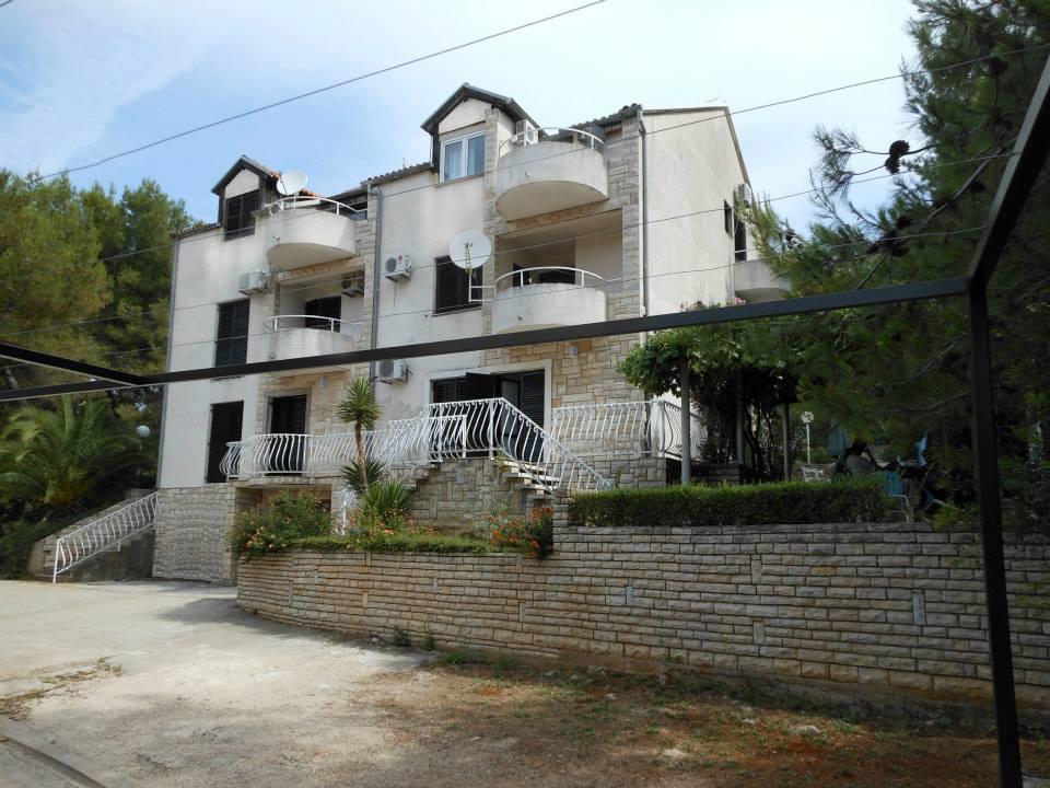 Guest House Alek Vrboska Ruang foto